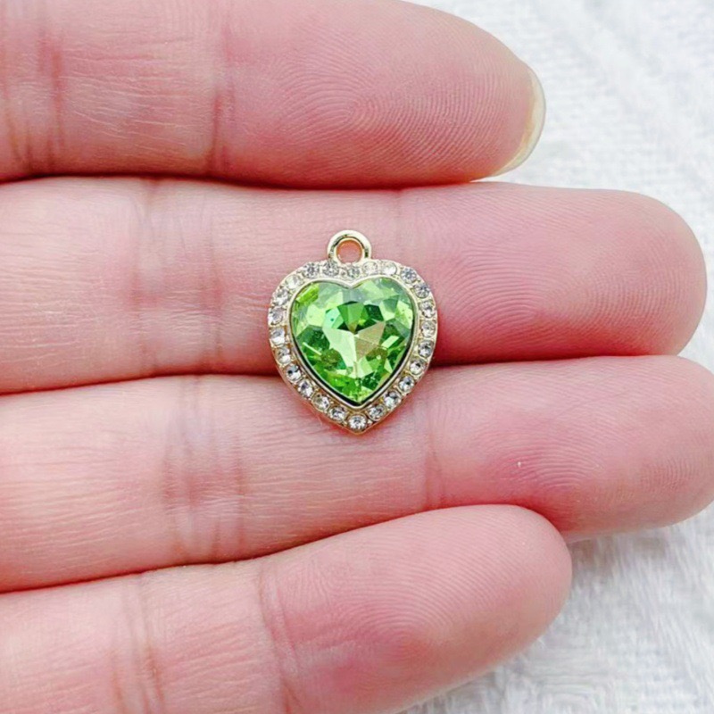 10 pendenti a forma di cuore c - Jewelry Making Party recensione e prezzo