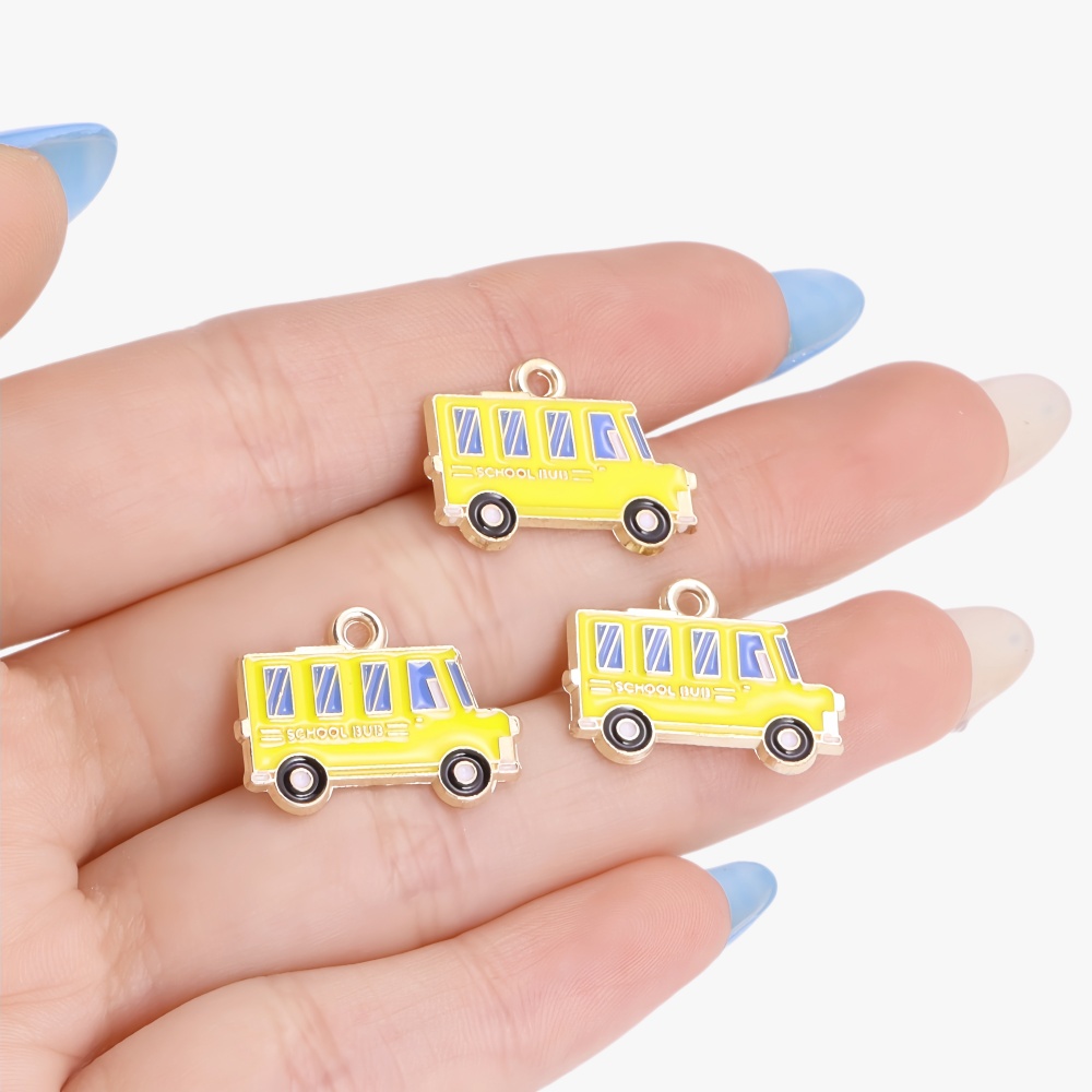 10 Pezzi Ciondoli Smaltati Car - Jewelry Making Guide Book recensione e prezzo